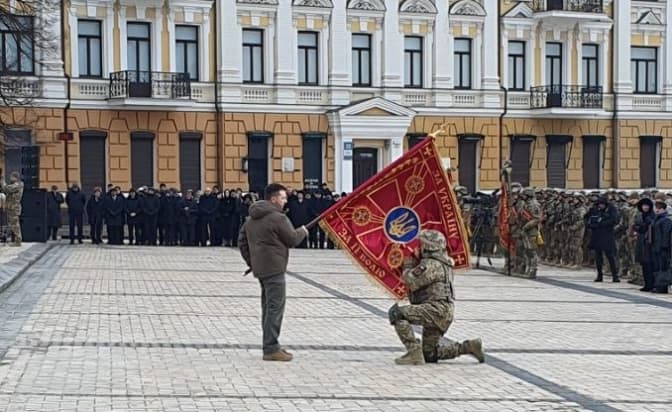 У Києві проходить пам’ятний захід до річниці війни: присутні Зеленський і Залужний. Оновлено