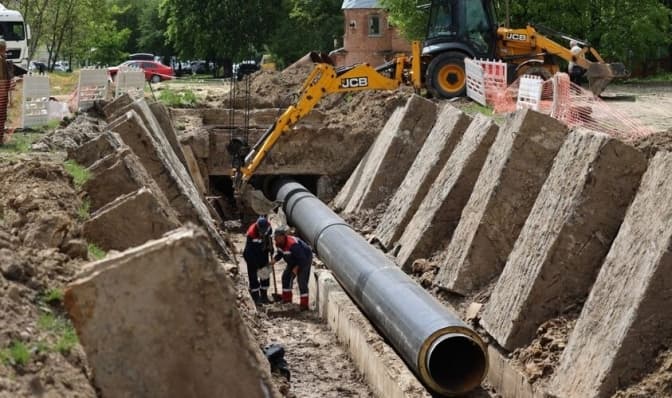 На вулиці Стрийській у Львові замінюють трубопроводи