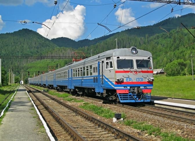 Через аварію обмежено рух низки поїздів львівського напрямку