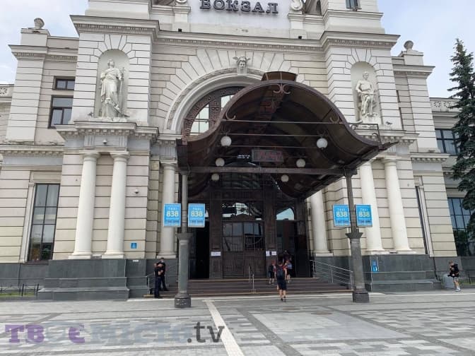 Зі Львова до Чернівців запускають прямий поїзд