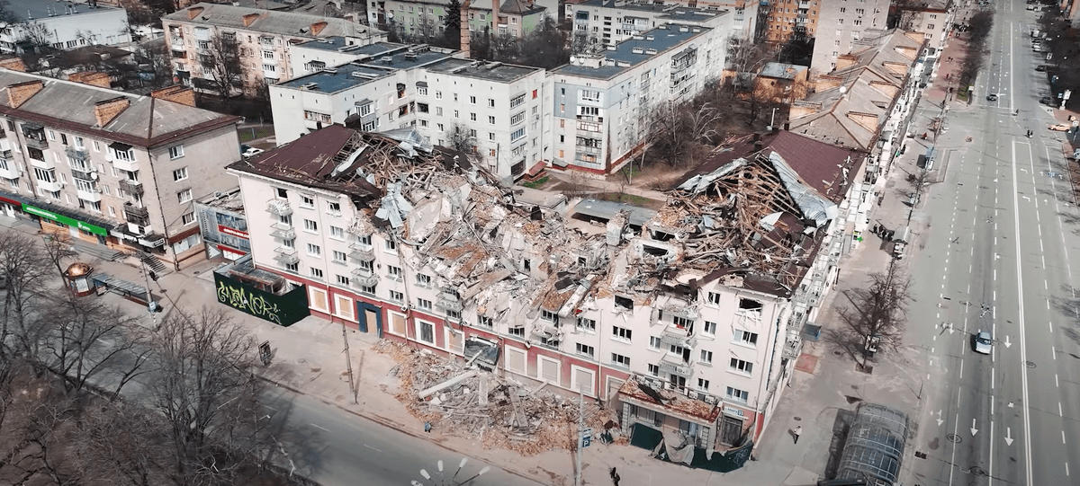 Як волонтери відновлюють зруйновані міста та що буде з Замарстинівськии парком. Підсумки доби