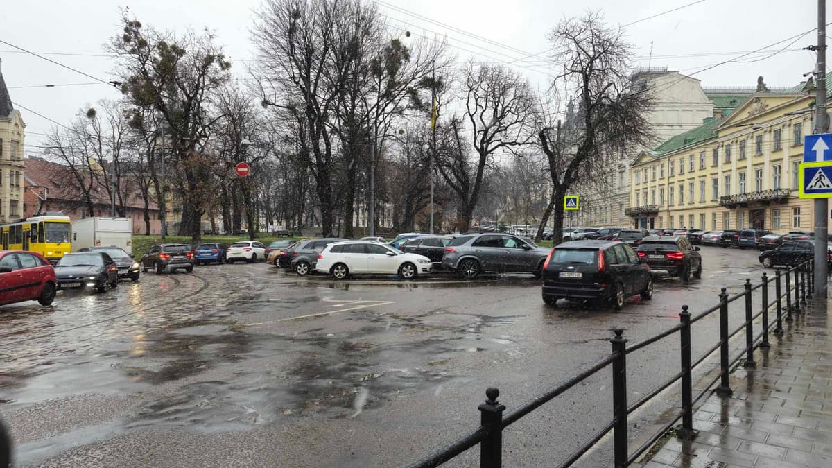 У Львові відкрили вулицю Винниченка: обмеження руху на ділянці