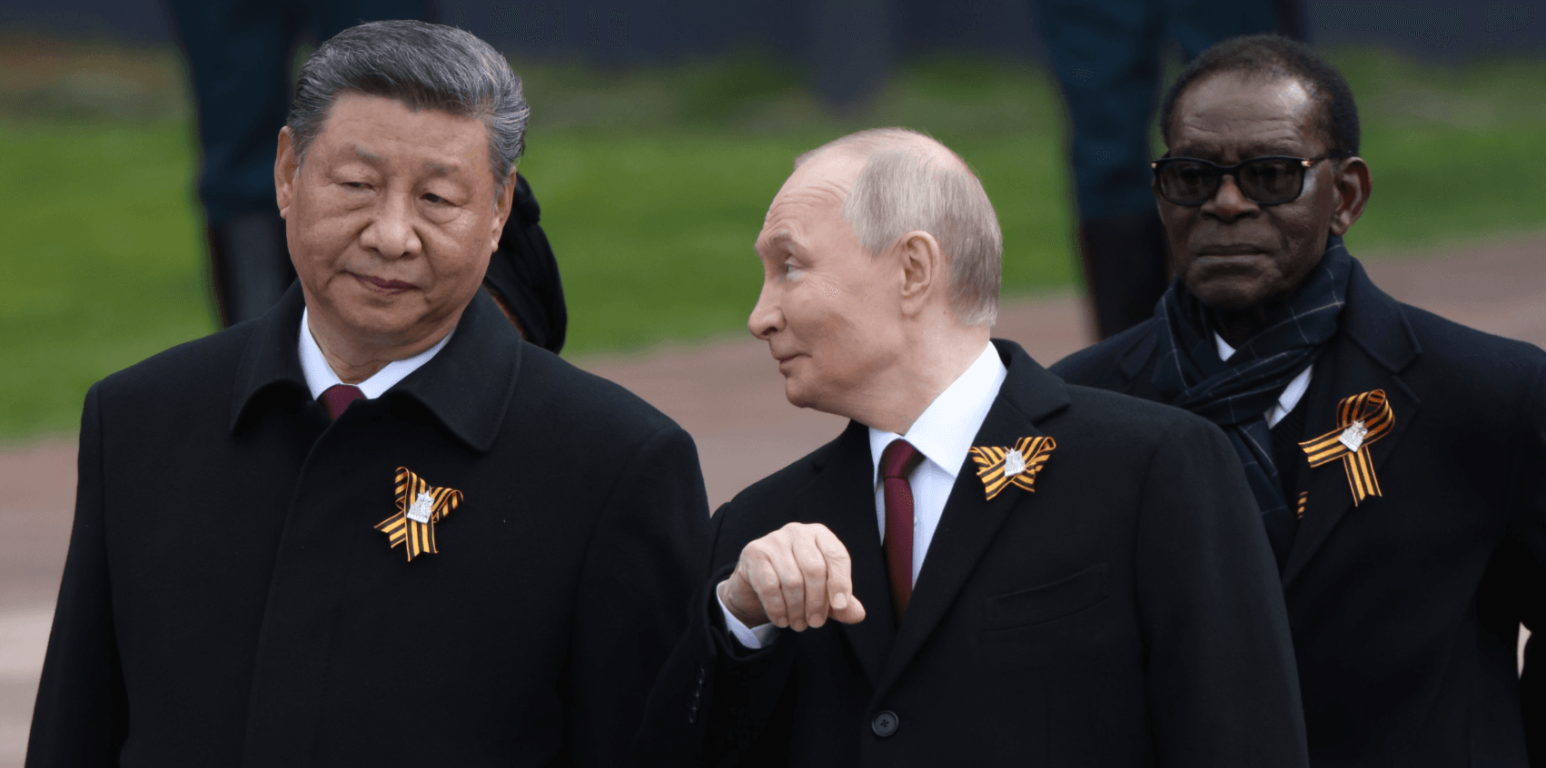 Сі Цзіньпін і володимир путін на параді у москві, 9 травня 2025 року / Фото: Getty Images