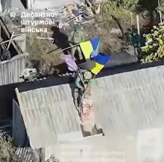 Українські десантники звільнили село на Донеччині