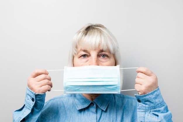 Військовим медикам доплачуватимуть за лікування хворих на Covid-19