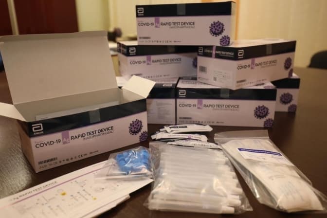 У Львові почали робити швидкі тести на антиген Covid-19. Що про них відомо