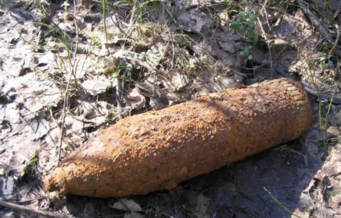 У Львові біля будинків знайшли два артснаряди часів Другої світової війни