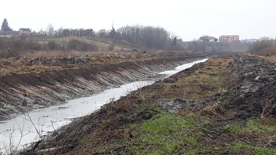 Фото умовне