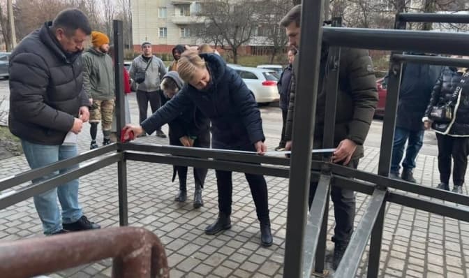 Відповідає нормам. Чим закінчився скандал з пандусом у Львові