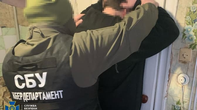 На Київщині викрили PR-агентство, яке поширювало російську пропаганду у країнах ЄС