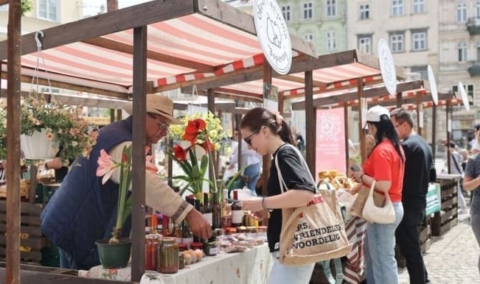 Сьогодні у Львові проведуть благодійний великодній захід для підтримки ЗСУ