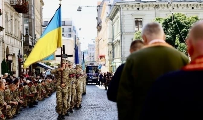 Сьогодні Львів прощається із двома загиблими на війні захисниками. Ким вони були