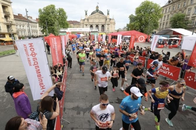 У Львові провели благодійний напівмарафон, щоб зібрати 7 млн гривень на реабілітацію військових