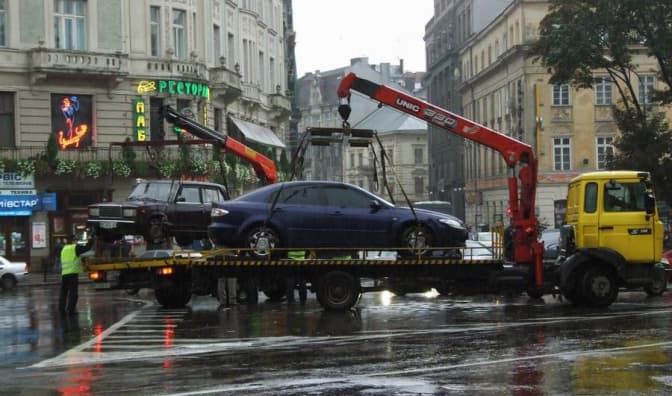 Щодня у Львові евакуюють близько 12 авто