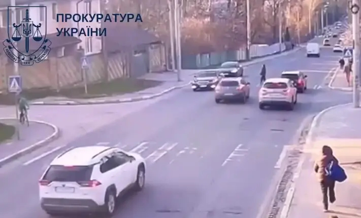 В Ірпені 61-річний водій збив 13-річну дівчину: дитина в комі, за її життя борються лікарі