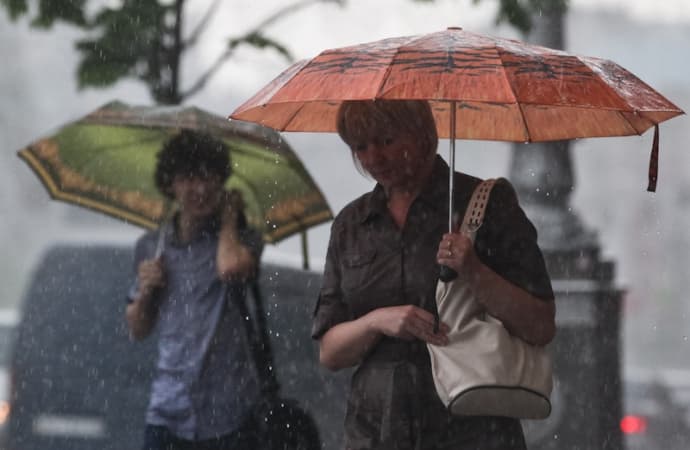 Синоптики обіцяють сьогодні грози на Львівщині