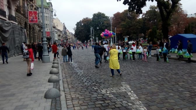 Як міська влада вирішує, чи перекривати вулиці