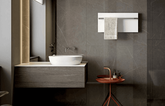 Не залежить від опалювального сезону, або Чому варто обрати електричну рушникосушарку для ванни