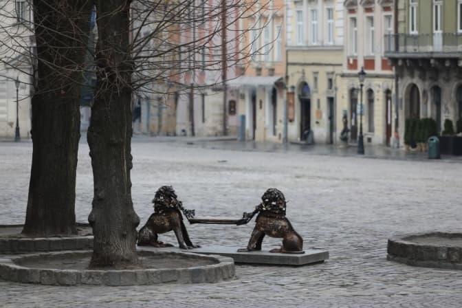 «Це велика загадка, кинута у маси». Садовий прокоментував «карантин вихідного дня»