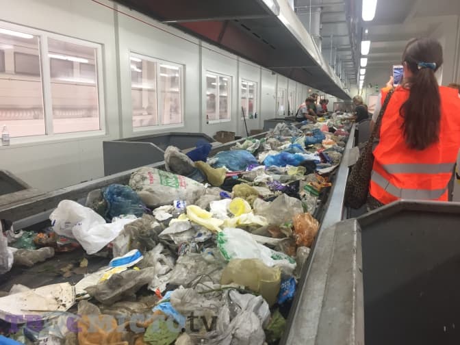 «Усе не переробимо». Що відомо про сміттєвий завод, який почали будувати у Львові