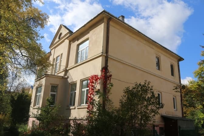 Будівлю колишнього санаторію на Коновальця у Львові купив батько голови ЛОДА