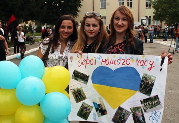 Ще 45 військових повертаються на Львівщину із зони АТО. Де і коли зустрічати героїв?