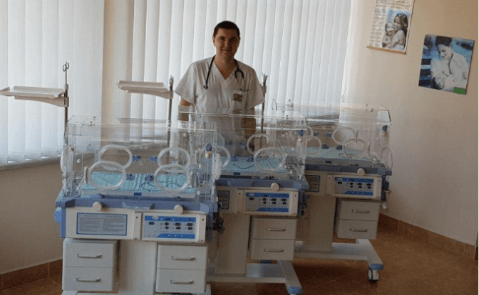 У лікарню на Пилипа Орлика закупили три інкубатори для передчасно народжених діток
