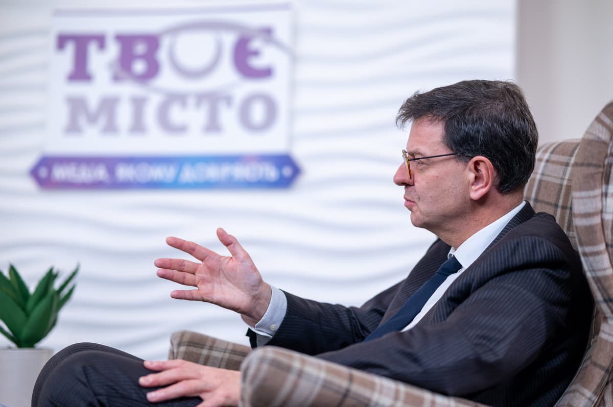 Посол Швейцарії про проєкти на Львівщині та розклад Пасхальних богослужінь у катедральних храмах Львова. Підсумки доби