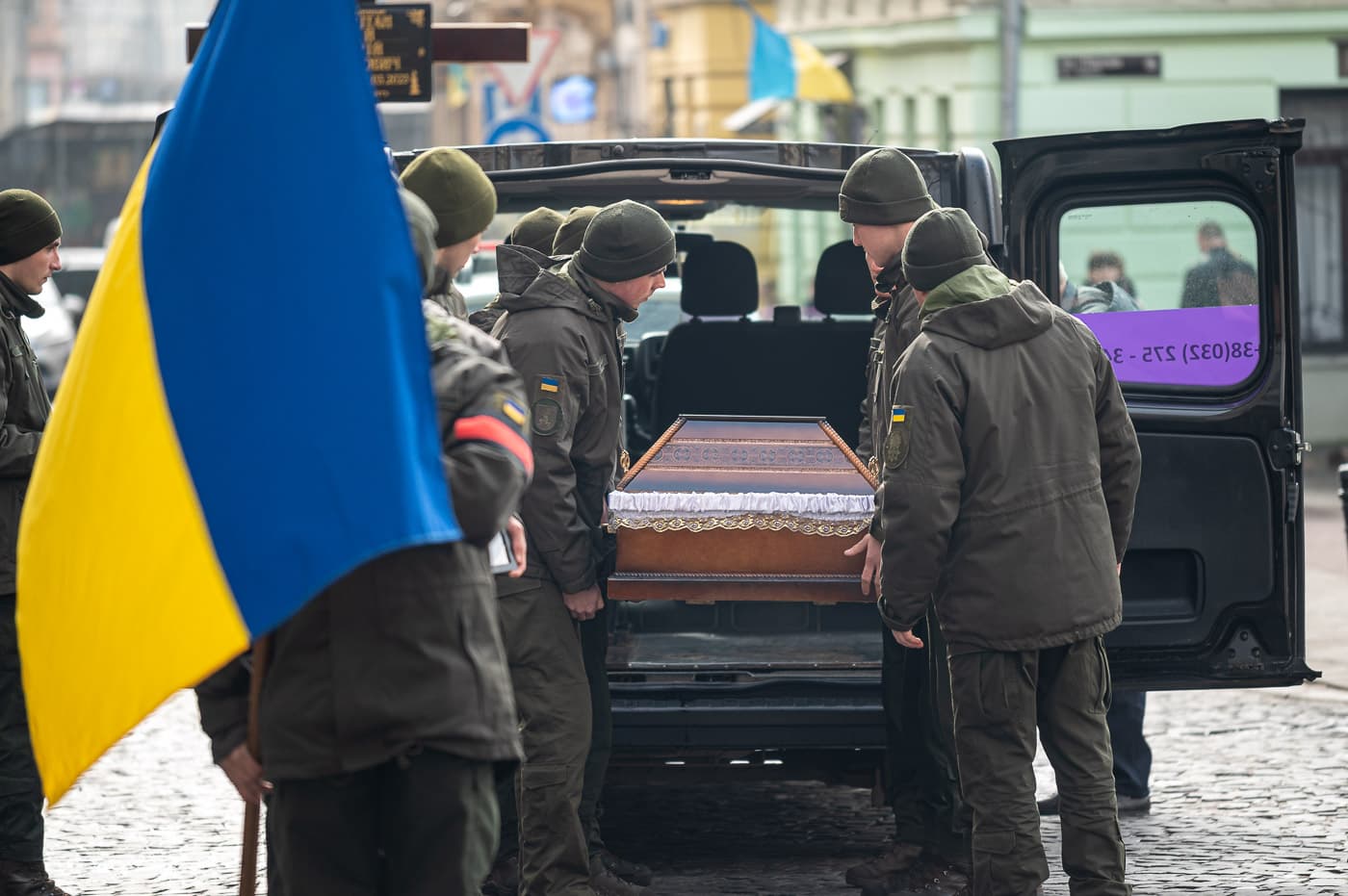 Умовне фото з прощання із загиблим захисником у Львові / Твоє місто