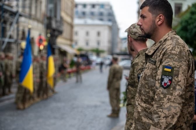 З п'ятьма захисниками прощаються сьогодні на Львівщині. Що про них відомо