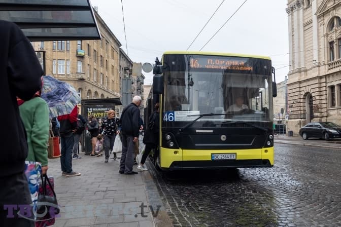 Чи зросте вартість проїзду та як курсуватиме транспорт з осені. Розмова з Орестом Олеськівим