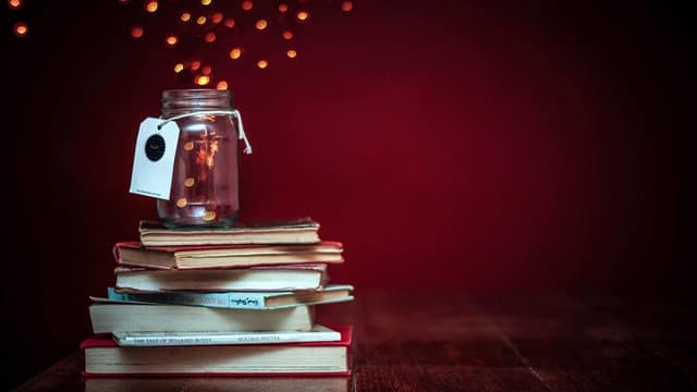 10 іноземних книжок, що стали кращими минулоріч