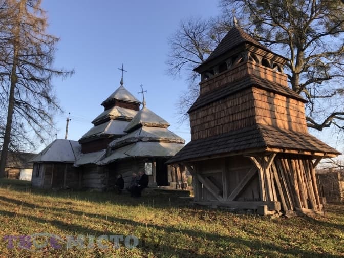 Куди поїхати на вихідні зі Львова. До старовинної бойківської церкви
