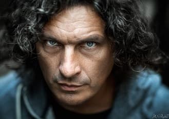 Після смерті Кузьми його дружина знайшла неопубліковані пісні музиканта