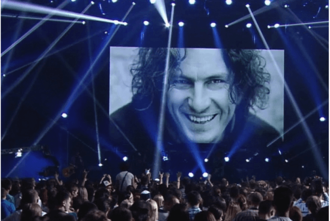 Сьогодні Кузьмі Скрябіну було б 49. Чотири актуальні тези музиканта. Відео