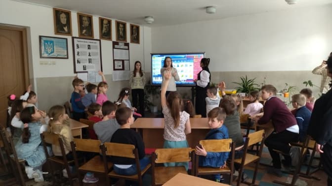 Історії учителів, які увійшли до 50-ти найкращих та Портников проведе у Львові лекцію до Дня Незалежності. Підсумки доби