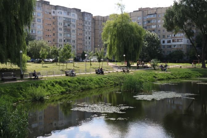 У Львові облаштують громадський простір на озері на вулиці Симоненка, обіцяний 3 роки тому