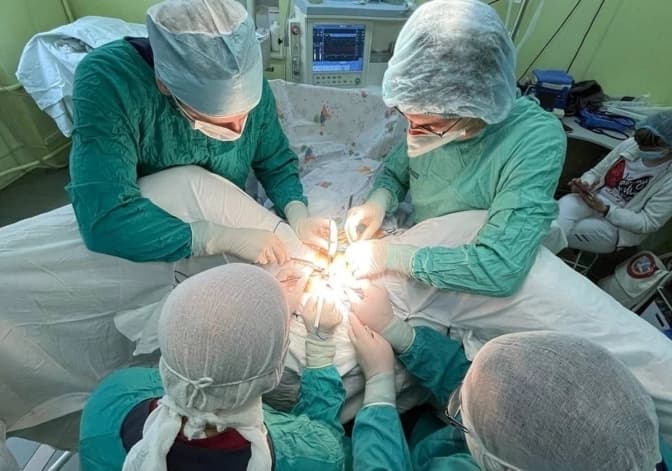 У Львові провели рідкісну операцію 13-річній дівчинці