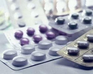 До кінця року в Україні планують закрити всі аптечні кіоски