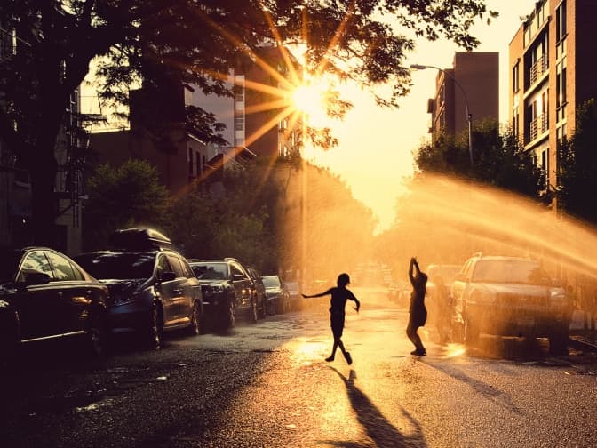 Фото: blog.jameschororos.com