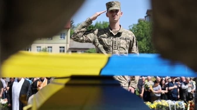 Завтра у Львові попрощаються з трьома захисниками. Ким вони були