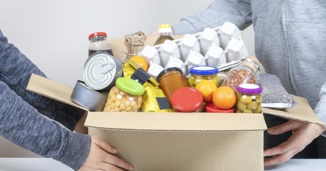 З 10 квітня у Києві припиняється прийом нових заявок на видачу продуктових наборів для ВПО