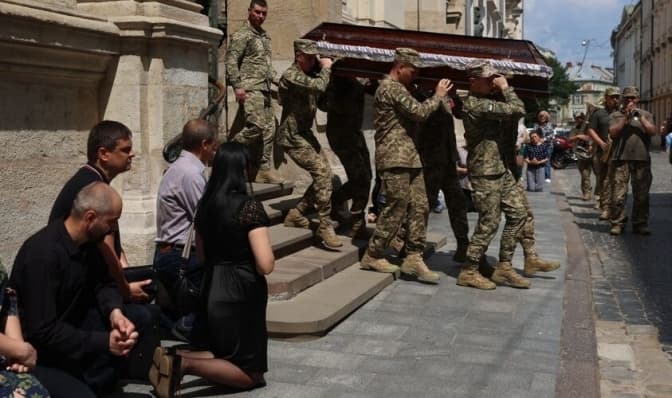 У Львові попрощаються з захисником: що про нього відомо