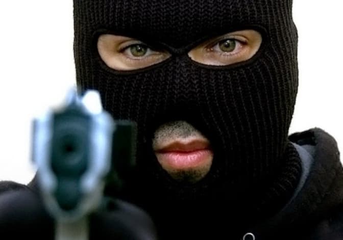 Поліція просить львів’ян допомогти у пошуку банди розбійників