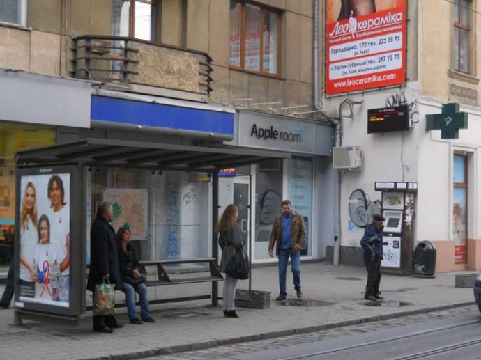 У Львові вздовж трамвайних маршрутів встановлюють електронні табло