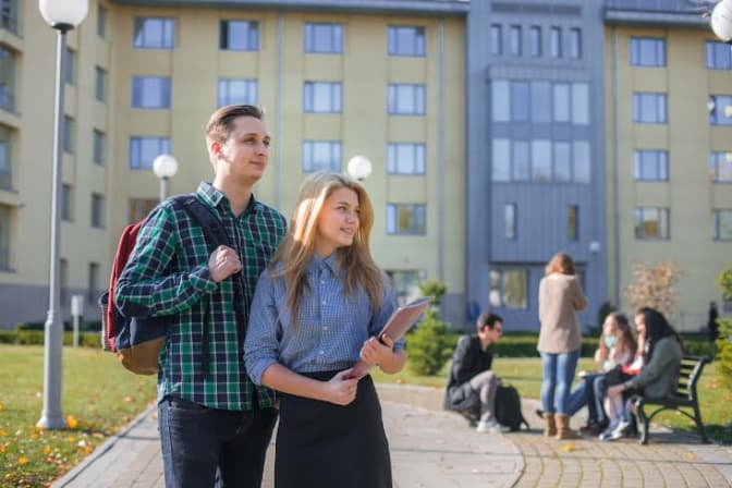 Для студентів УКУ зібрали 4 мільйони на стипендії