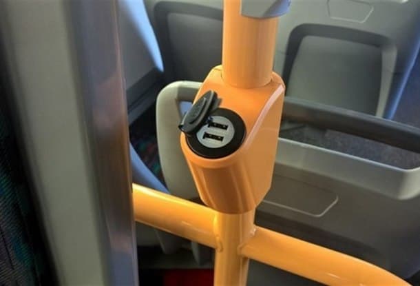 Чи можна облаштувати громадський транспорт Львова USB-зарядками