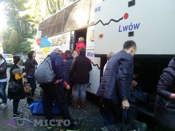 Учителі з Луганщини вчитимуть дітей на Львівщині