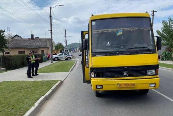 Водій автобуса, який збив 8-річну дівчинку у Винниках, був під наркотиками