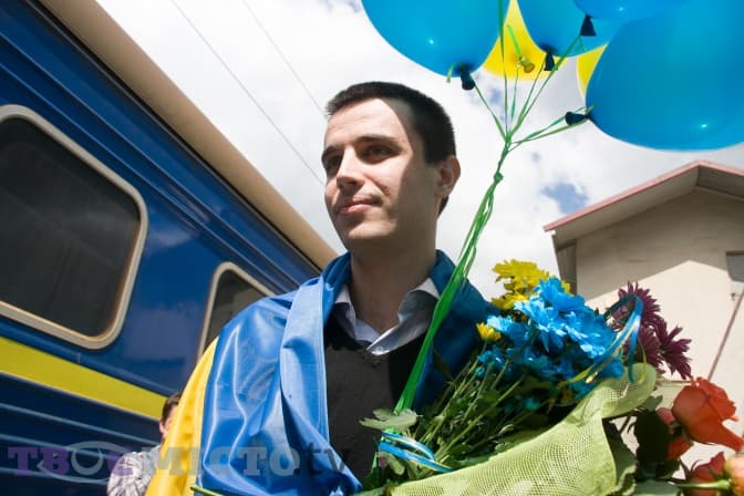 У Львові зустріли студента, якого рік тримали у російському СІЗО. Оновлено